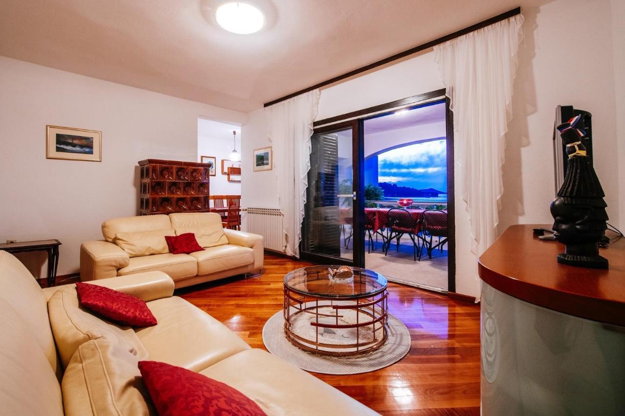 Holiday home Malinina Mali Iz